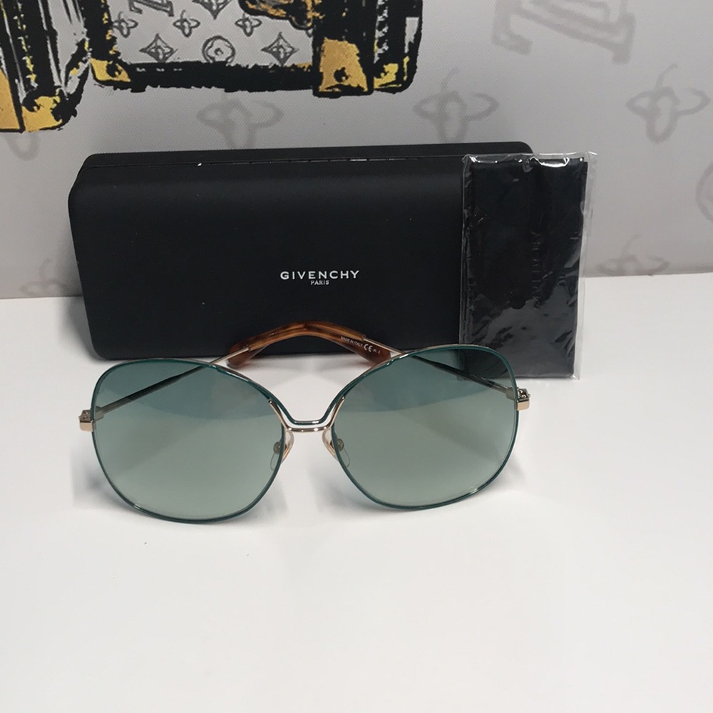 New Authentic Givenchy GV7144/S PEF/EZ Sunglasses – Green/Gold Gradient - Picture 11 of 15